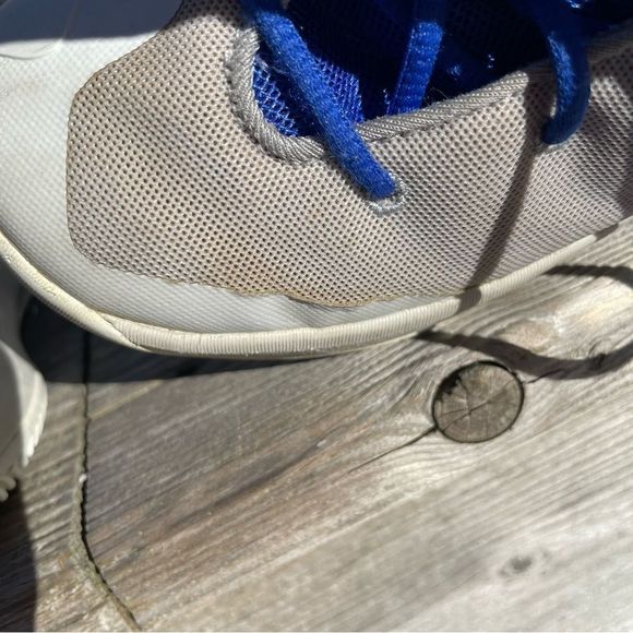 Under Armour gray and blue toddler boy size 9 sneakers - Picture 5 of 5